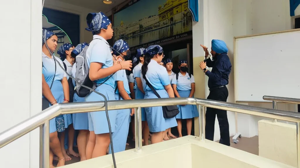 2025 oct 17th students from chinese school 1