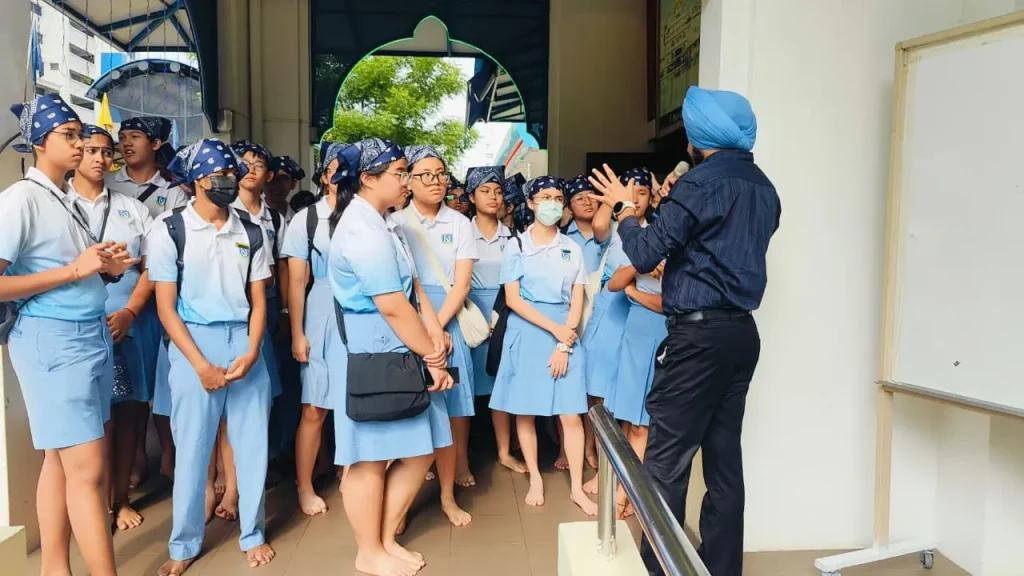 2025 oct 17th students from chinese school 7